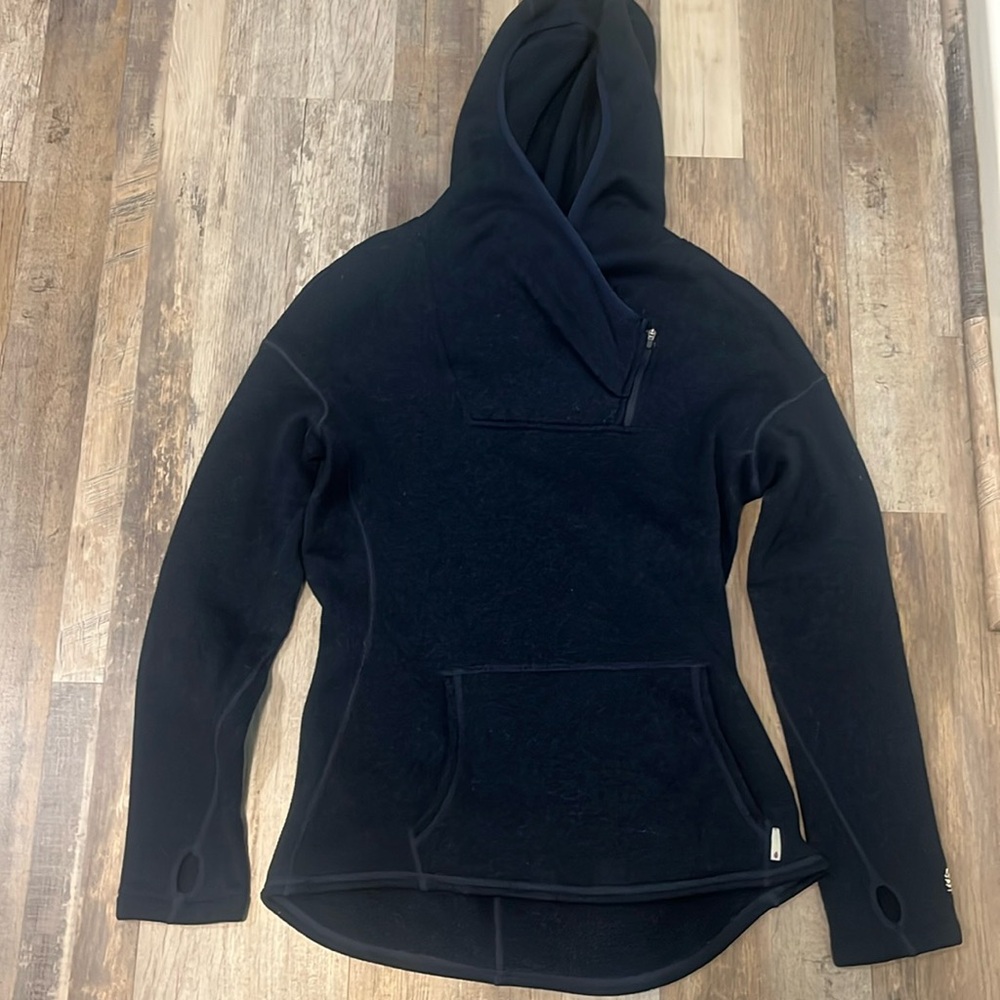 Stio Sweetwater hoodie